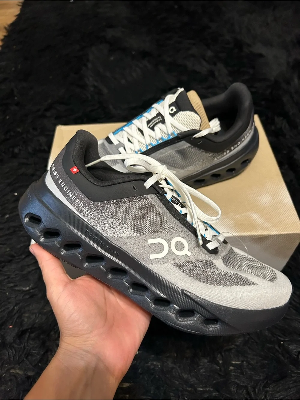 ON CLOUDSURFER Next athletic training running lace up shoes sneakers sz 9 new